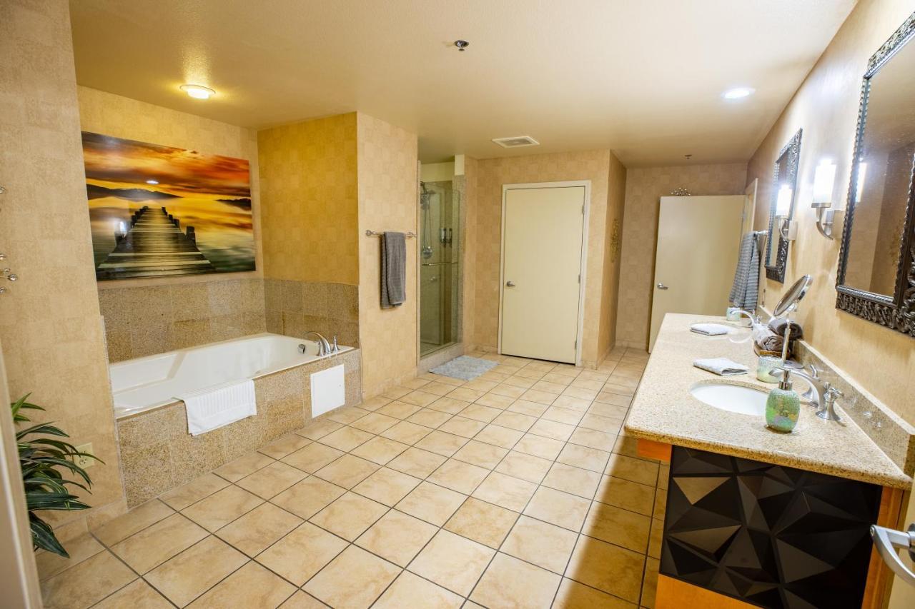 2100 Sqft Penthouse Suite W/ Strip Views! Pool Gym Las Vegas Eksteriør billede
